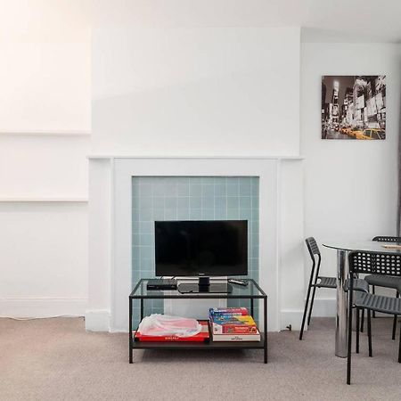 Guestready - Modern 2-Bed For 4 In Golders Green! London Eksteriør bilde